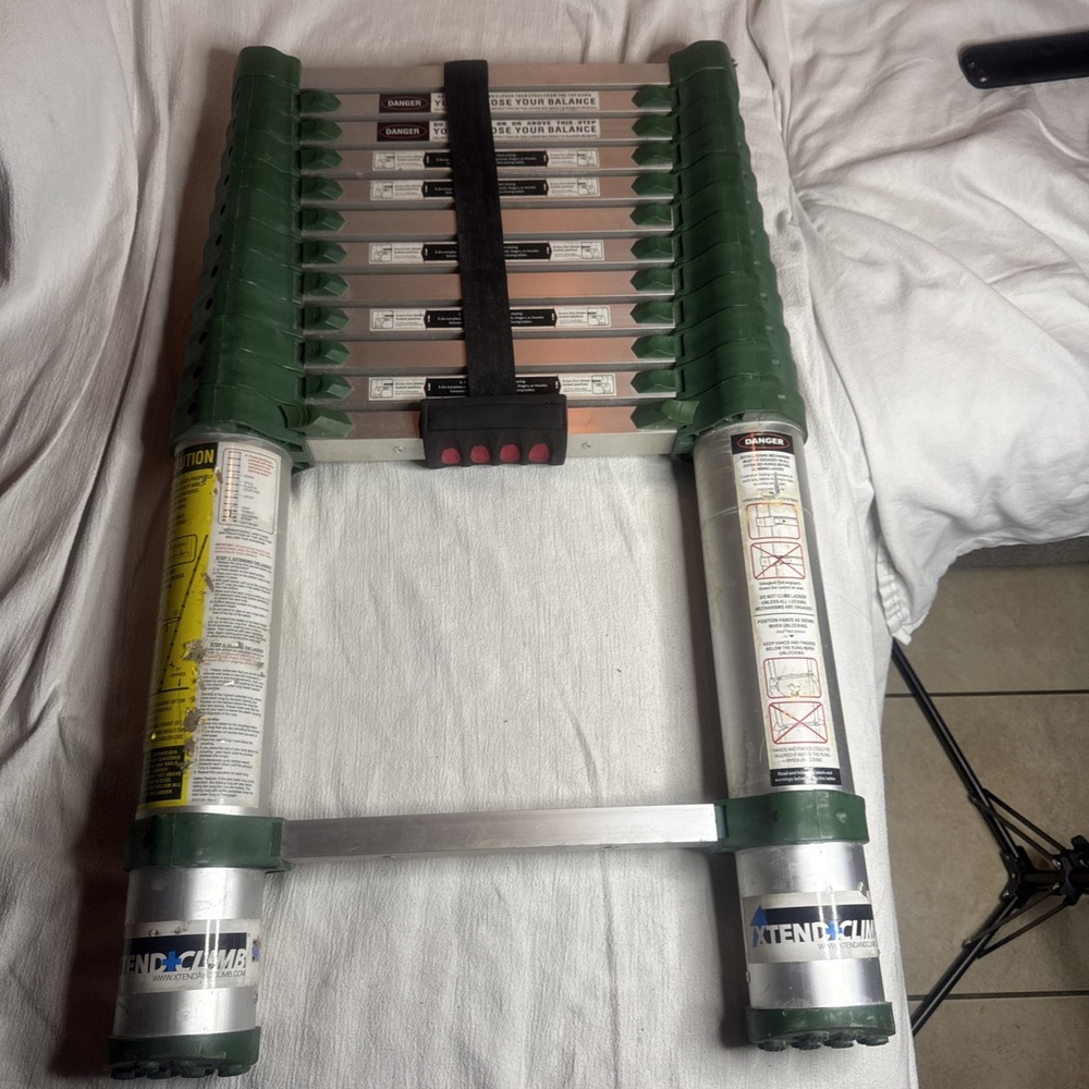 Xtend & Climb 780P Aluminum Telescoping Ladder Type IA Professional Series, 12.5